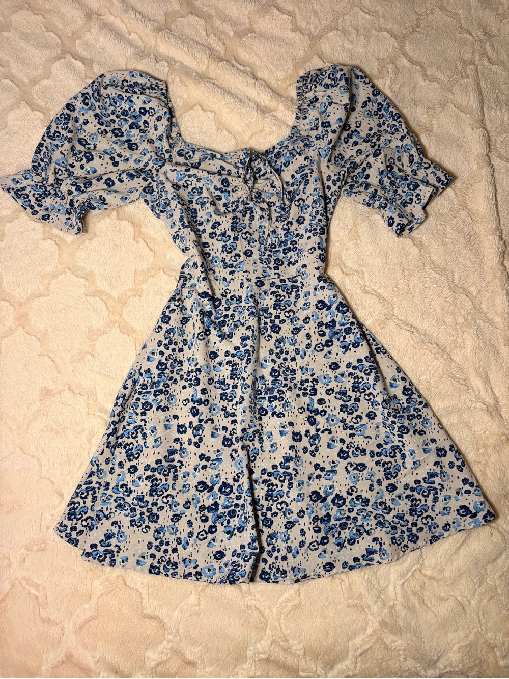 Blue Floral Puff-Sleeve Mini Dress